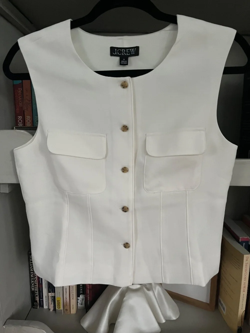 J.CREW Ivory Sleeveless Round Neck Button Front Satin Viscose Blouse Size 6